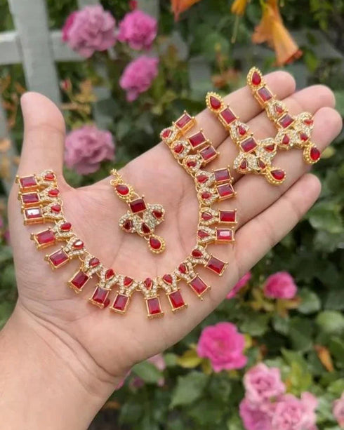 Zircon Lustre Set